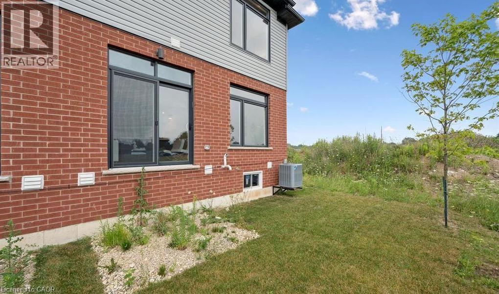 60 AYR MEADOWS Crescent - 26