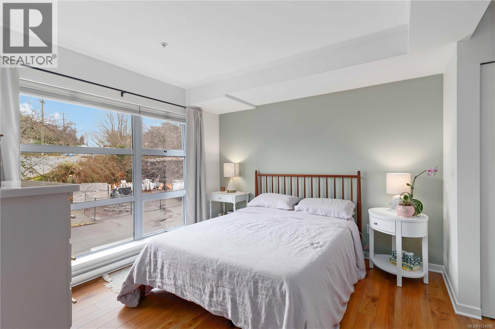 313 90 Regatta Landing, Victoria