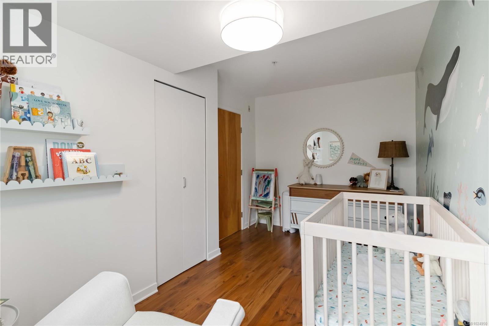 313 90 Regatta Landing, Victoria