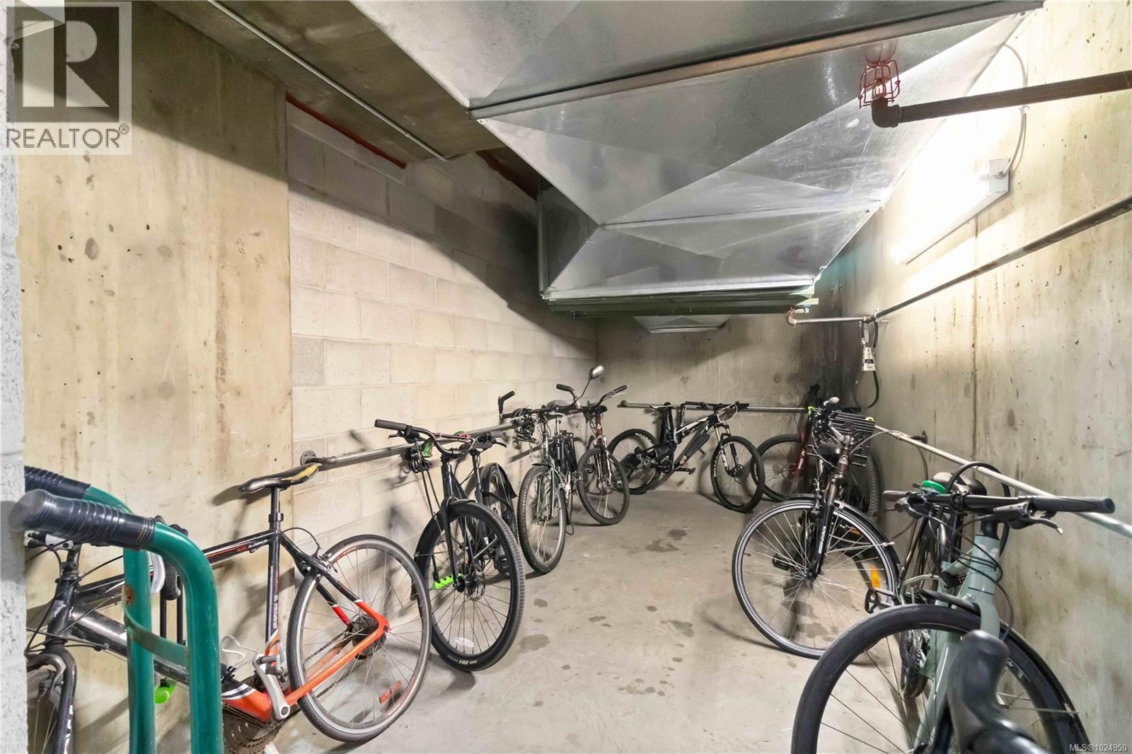 313 90 Regatta Landing, Victoria