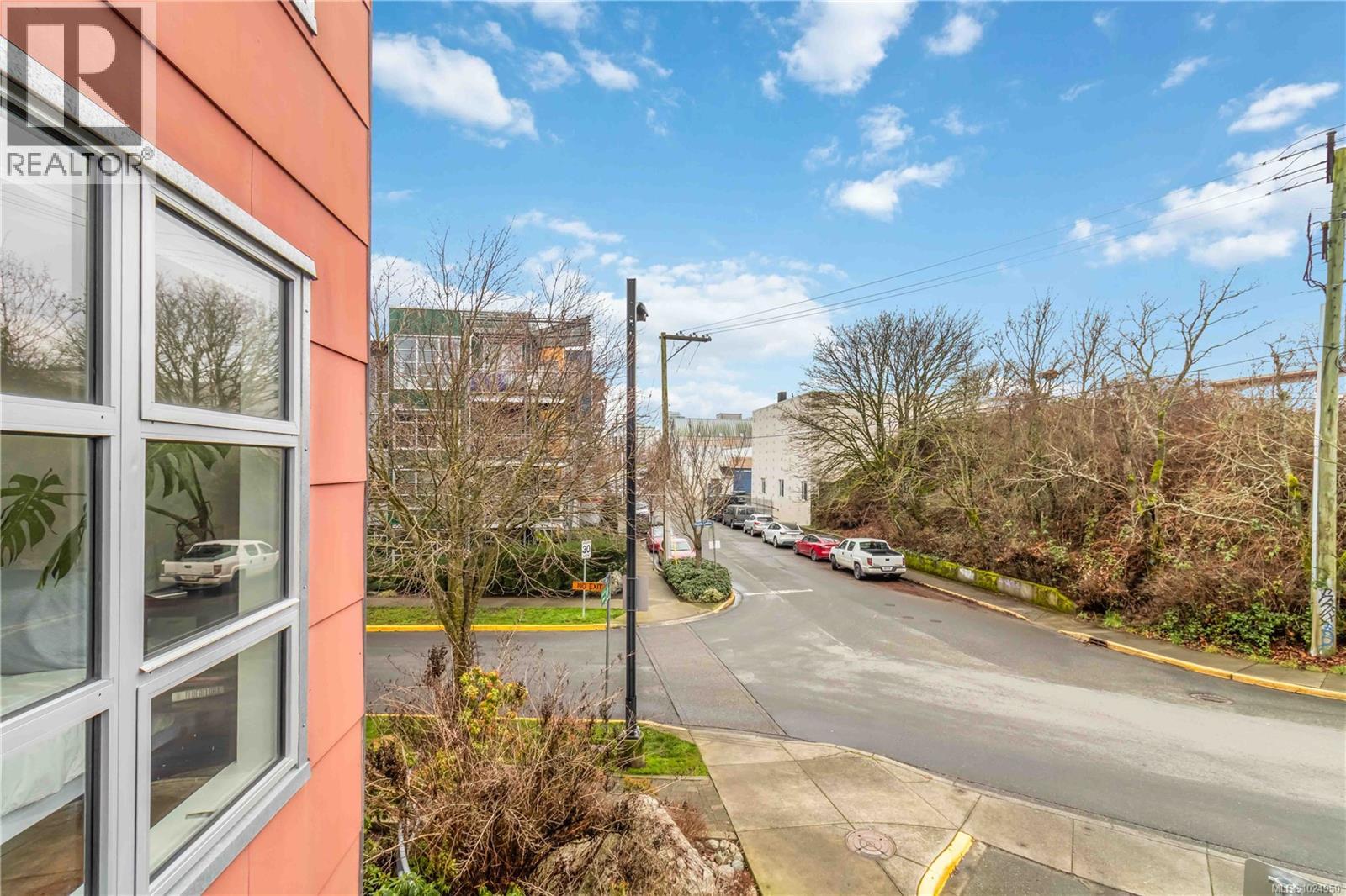 313 90 Regatta Landing, Victoria