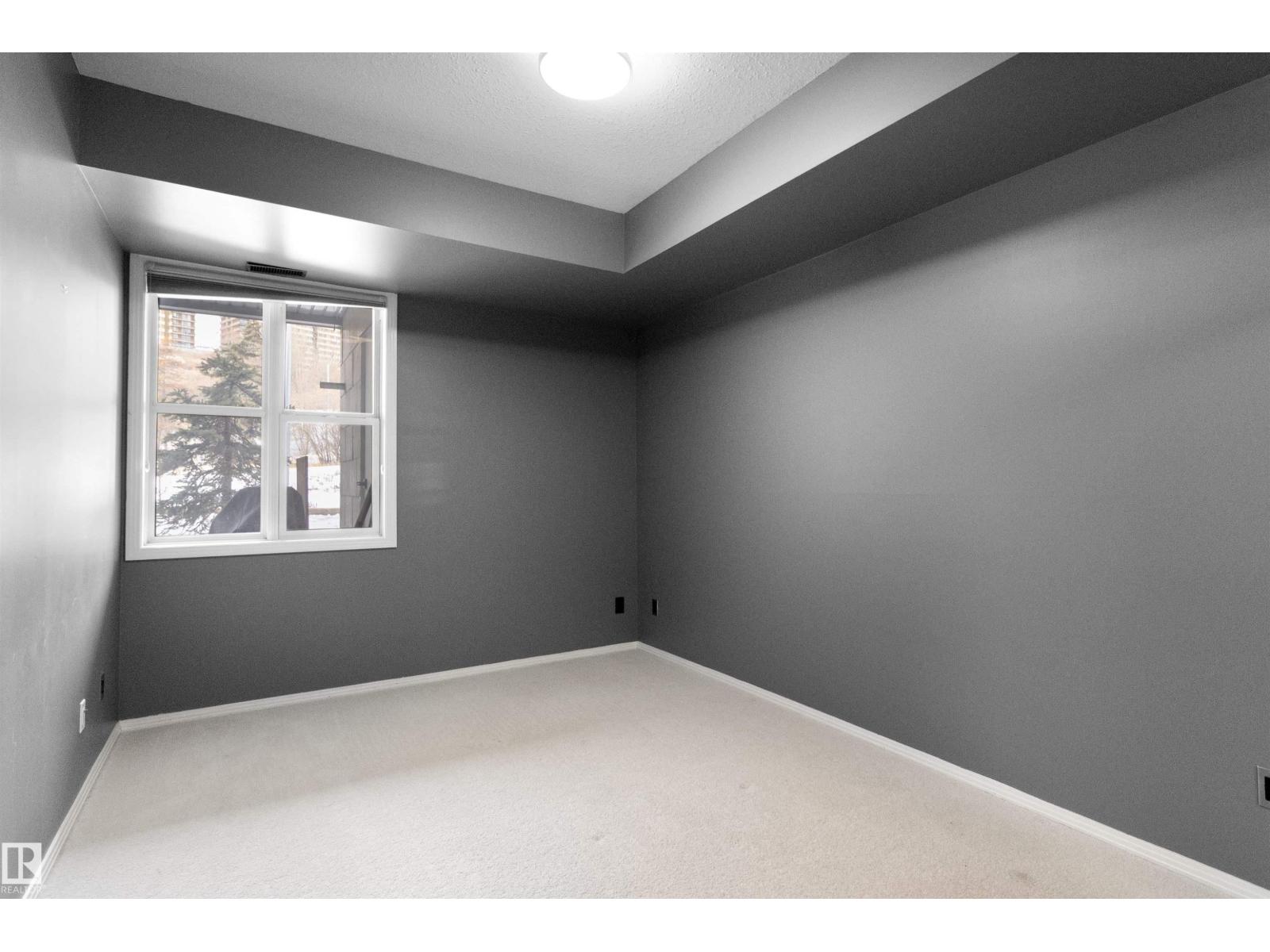 #110 9804 101 ST NW, Edmonton