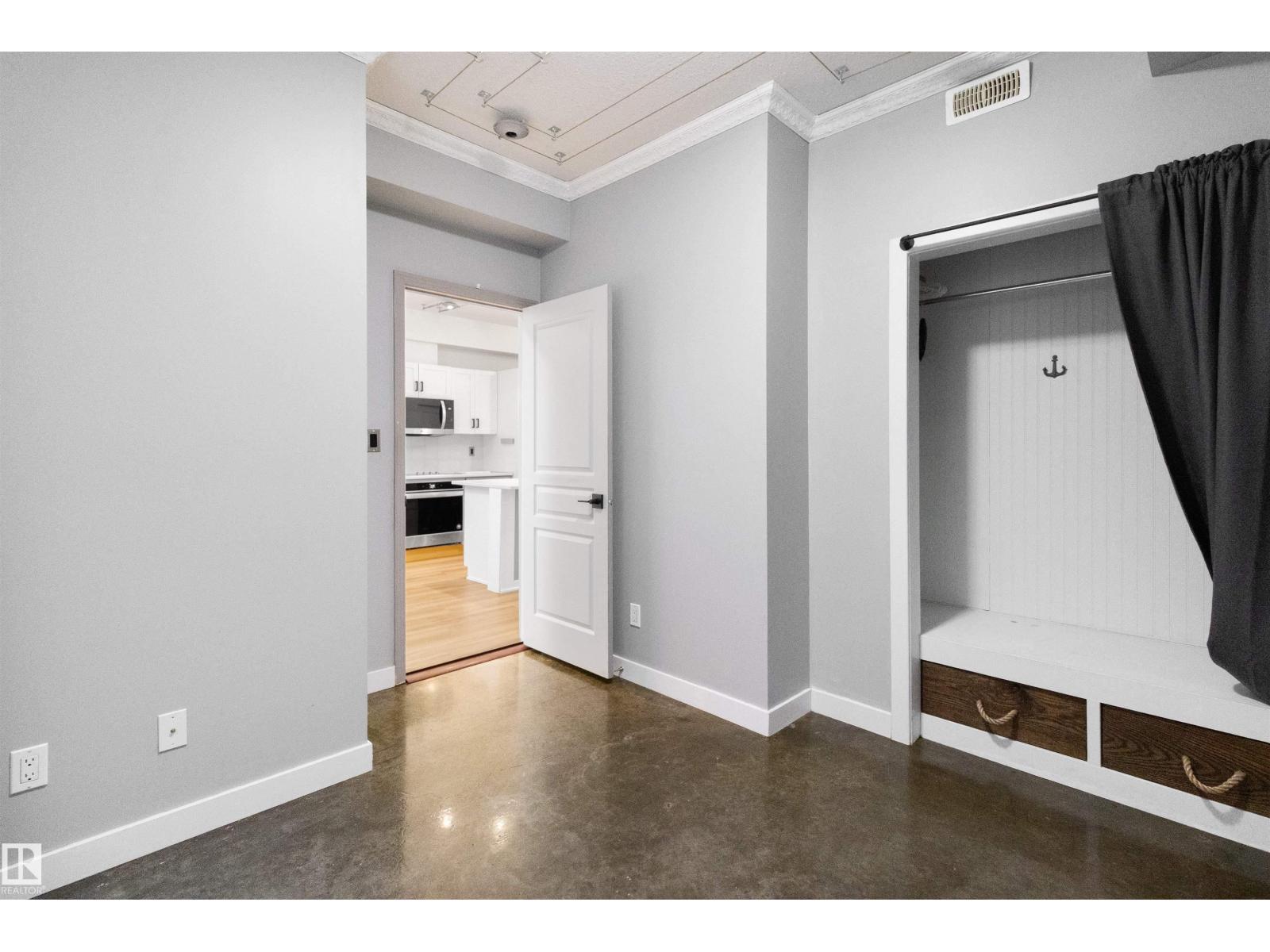 #110 9804 101 ST NW, Edmonton