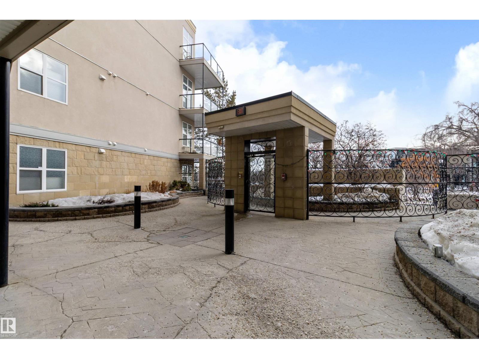 #110 9804 101 ST NW, Edmonton