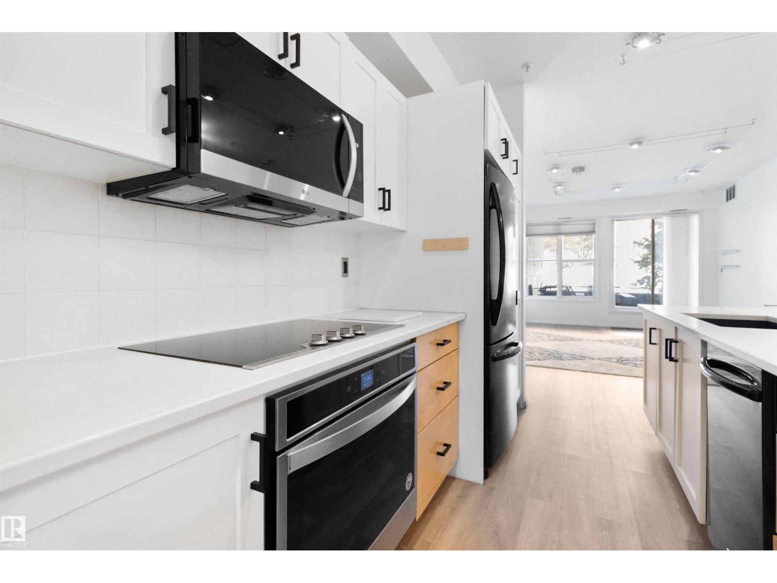 #110 9804 101 ST NW, Edmonton