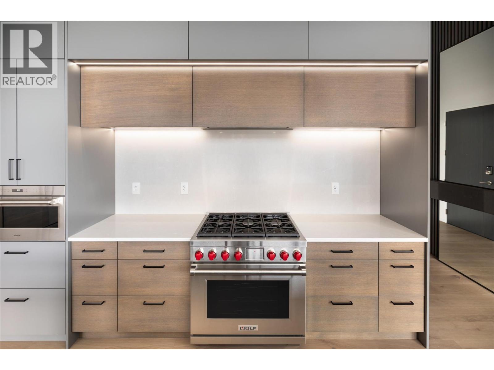 2902 1181 Sunset Drive, Kelowna