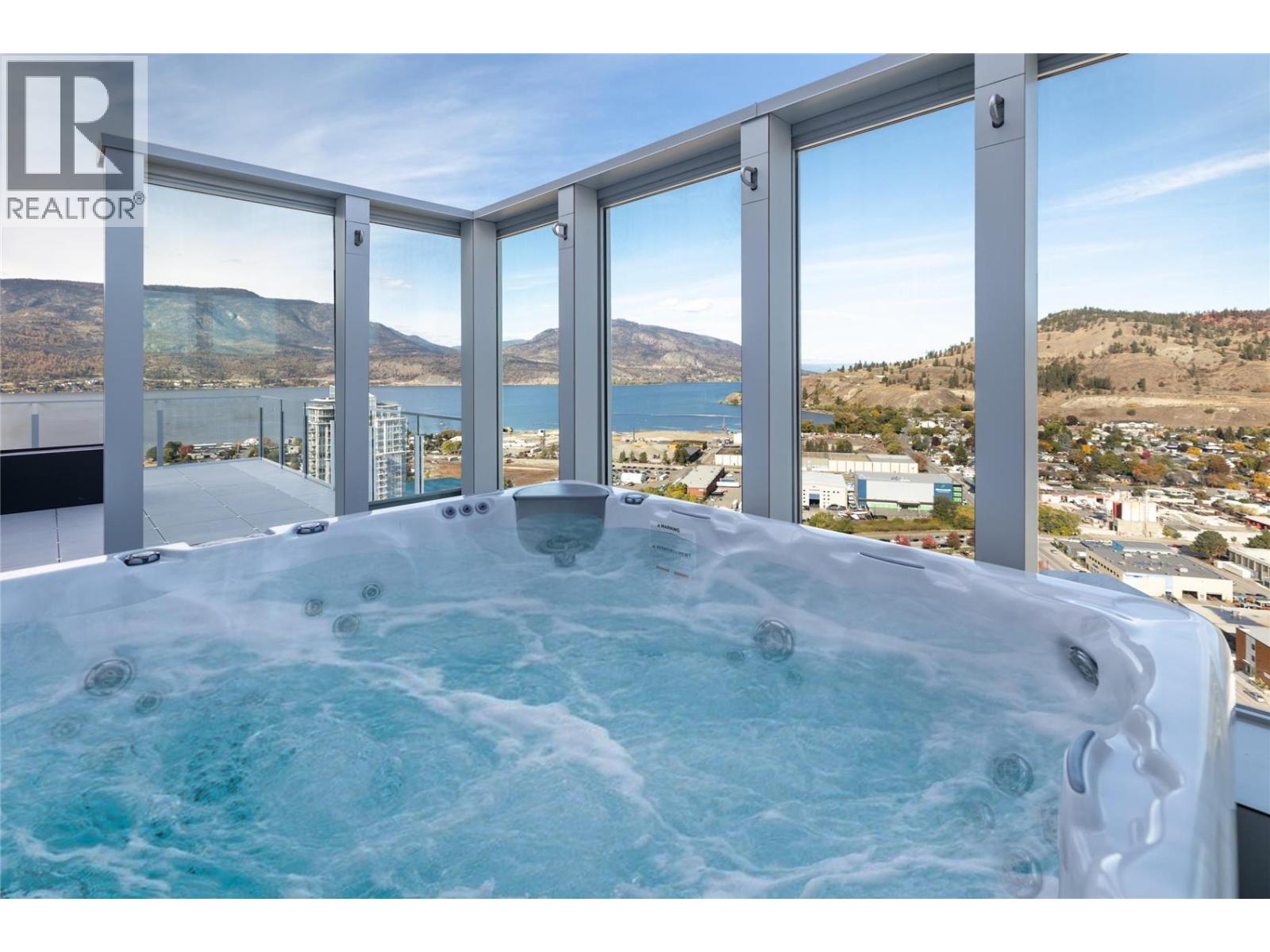 2902 1181 Sunset Drive, Kelowna