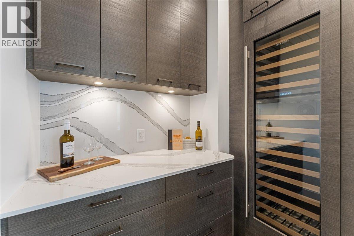 2801 1181 Sunset Drive, Kelowna