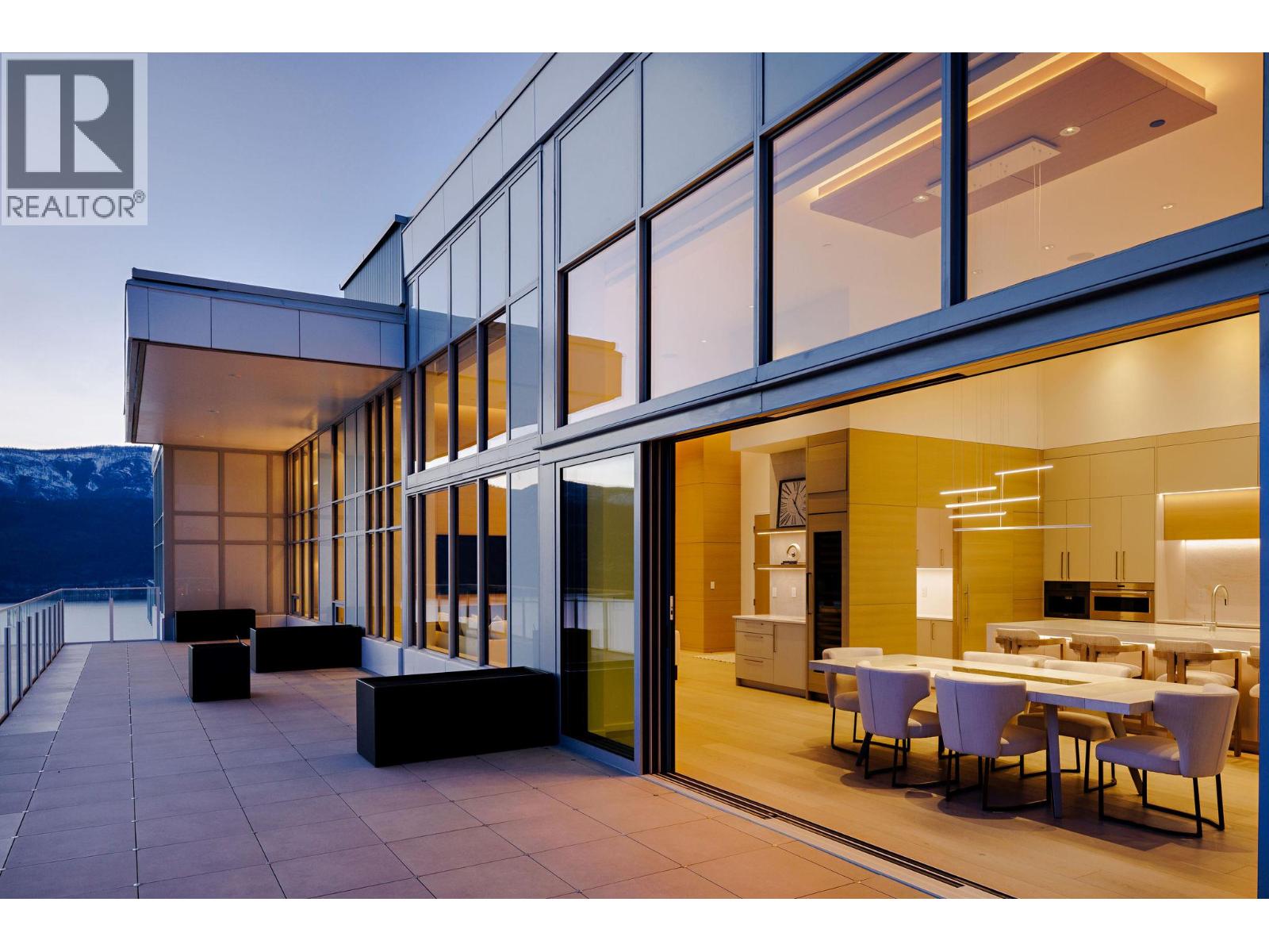 2901 1181 Sunset Drive, Kelowna