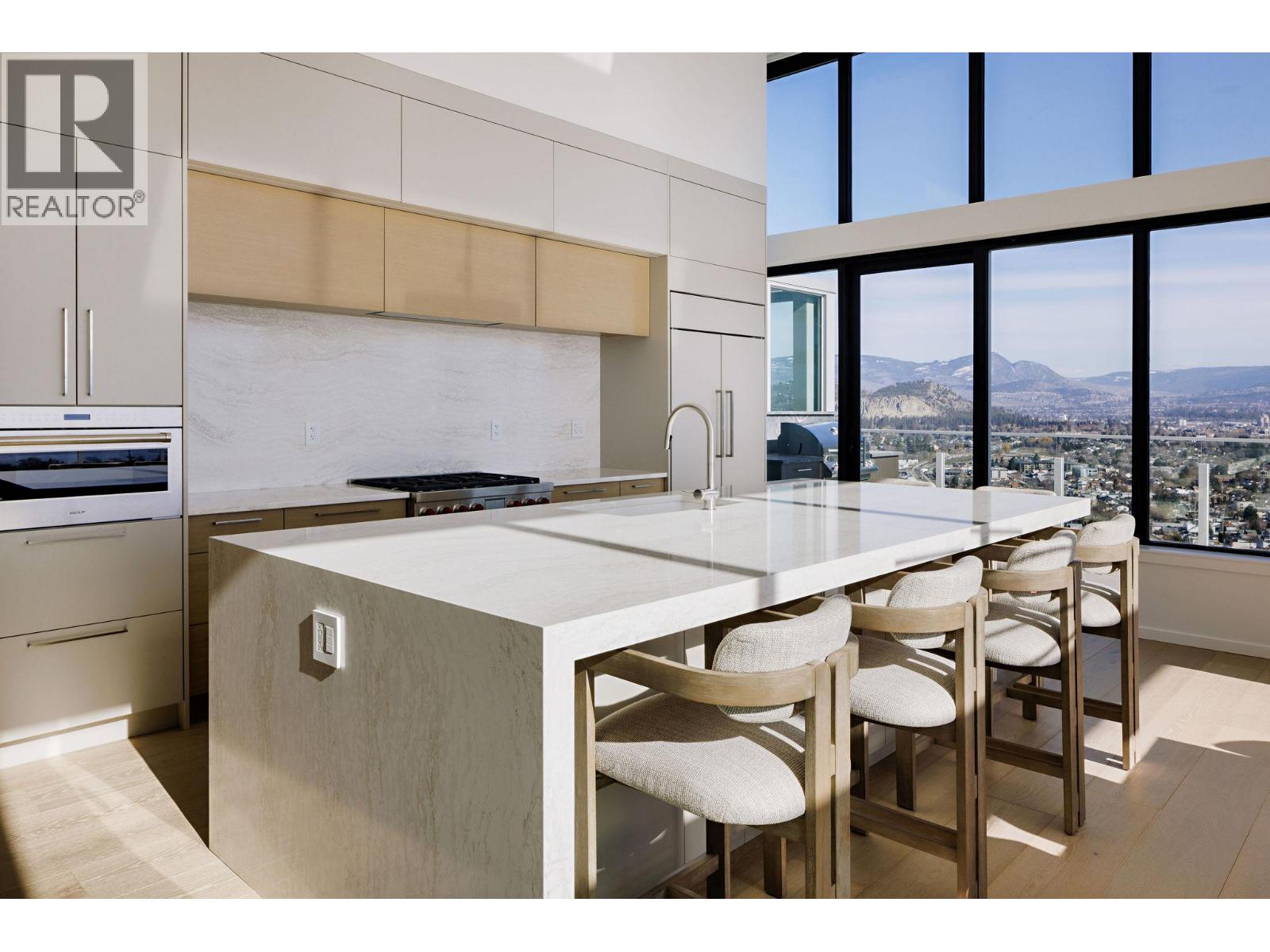 2901 1181 Sunset Drive, Kelowna