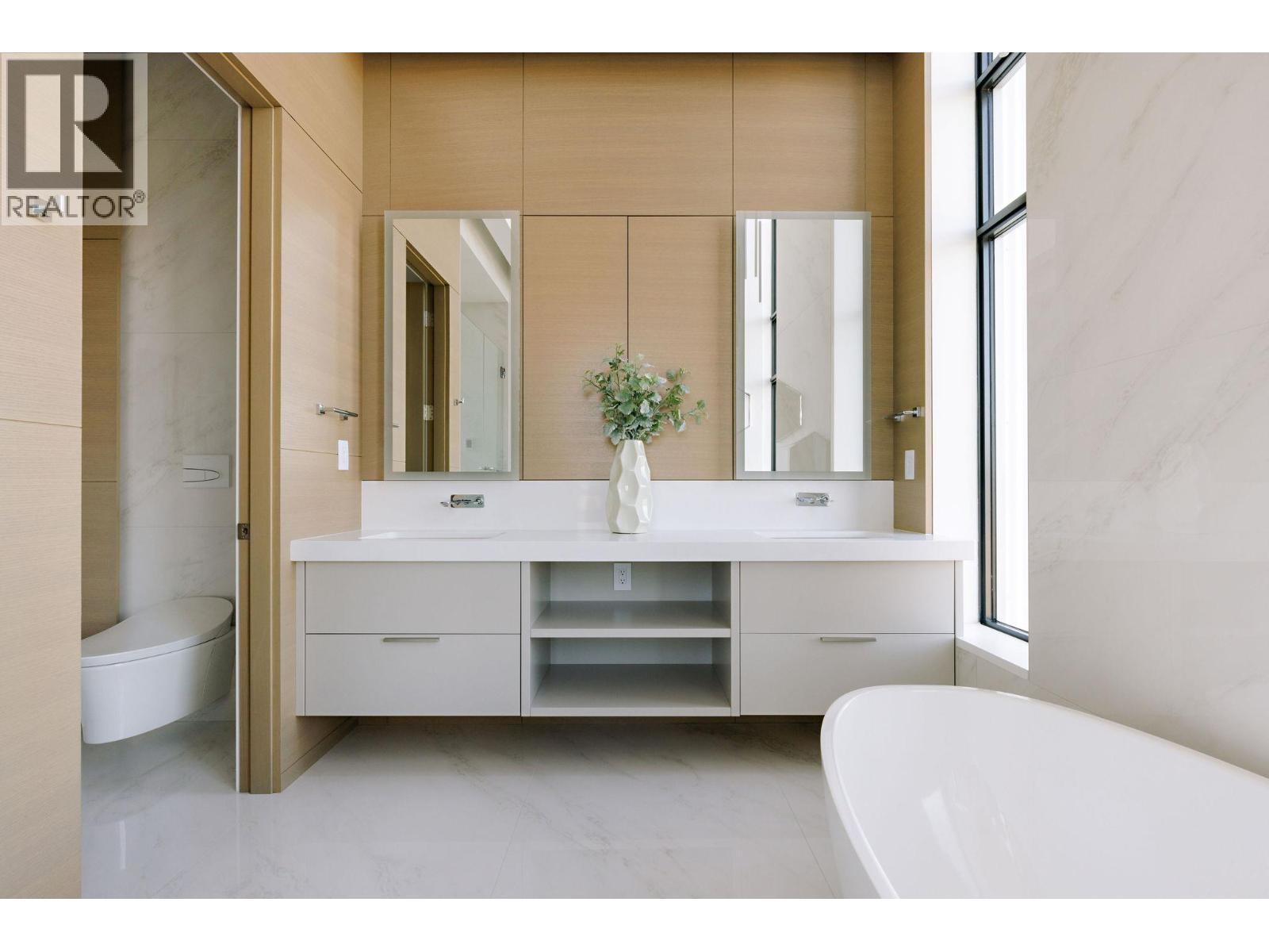 2901 1181 Sunset Drive, Kelowna