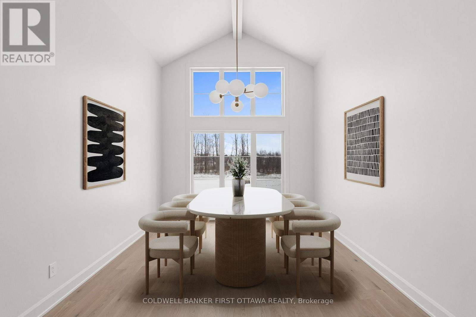 Dining room (virtual staged).