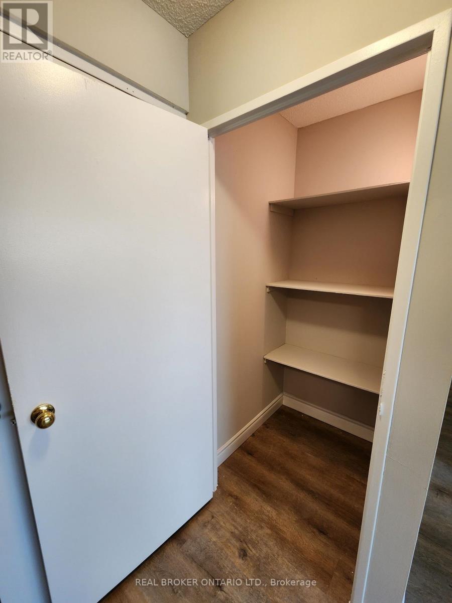 97 Nonquon Unit Apt #302 photo 5