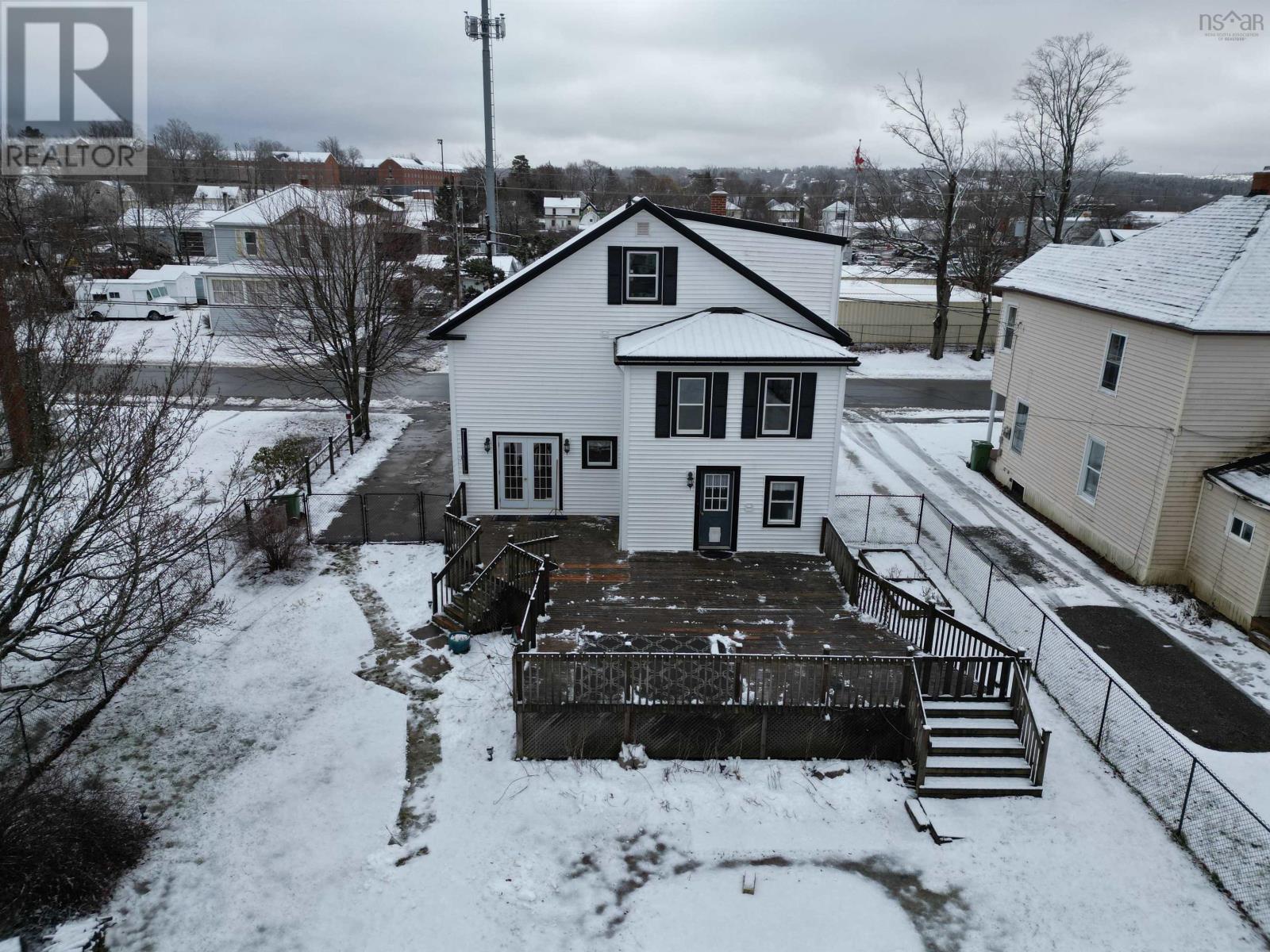 Property 27 of 31 of 33 RYLAND Avenue