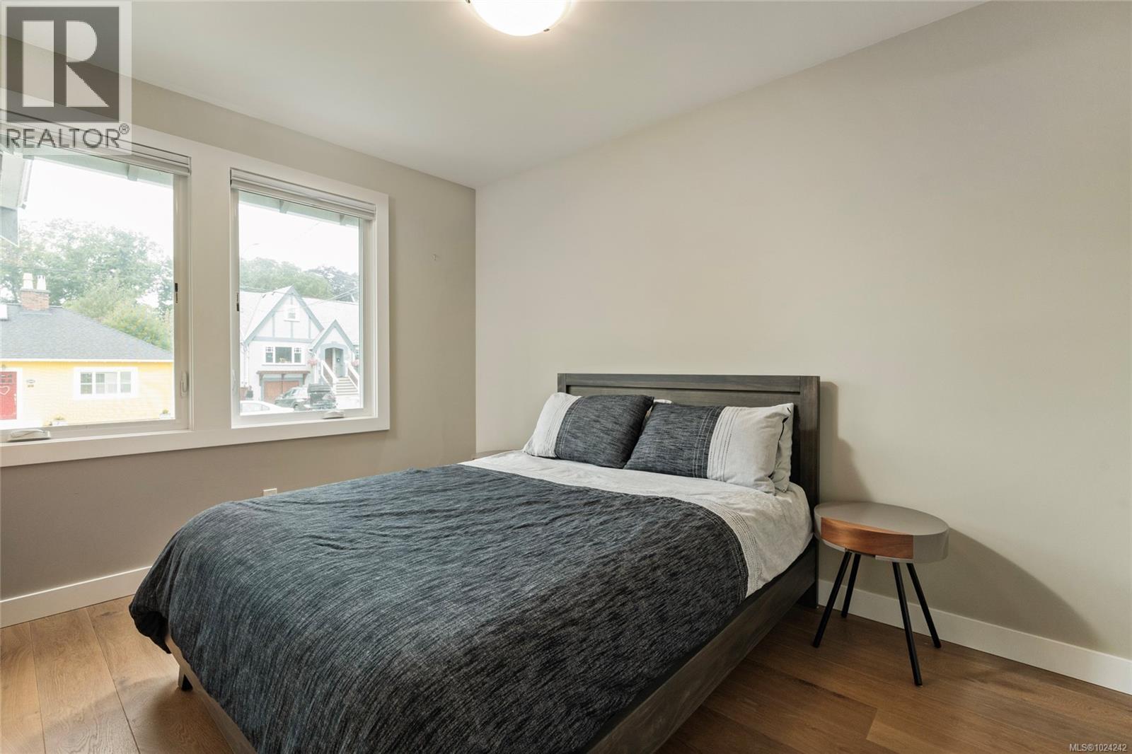  2051 Hampshire Road, Oak Bay