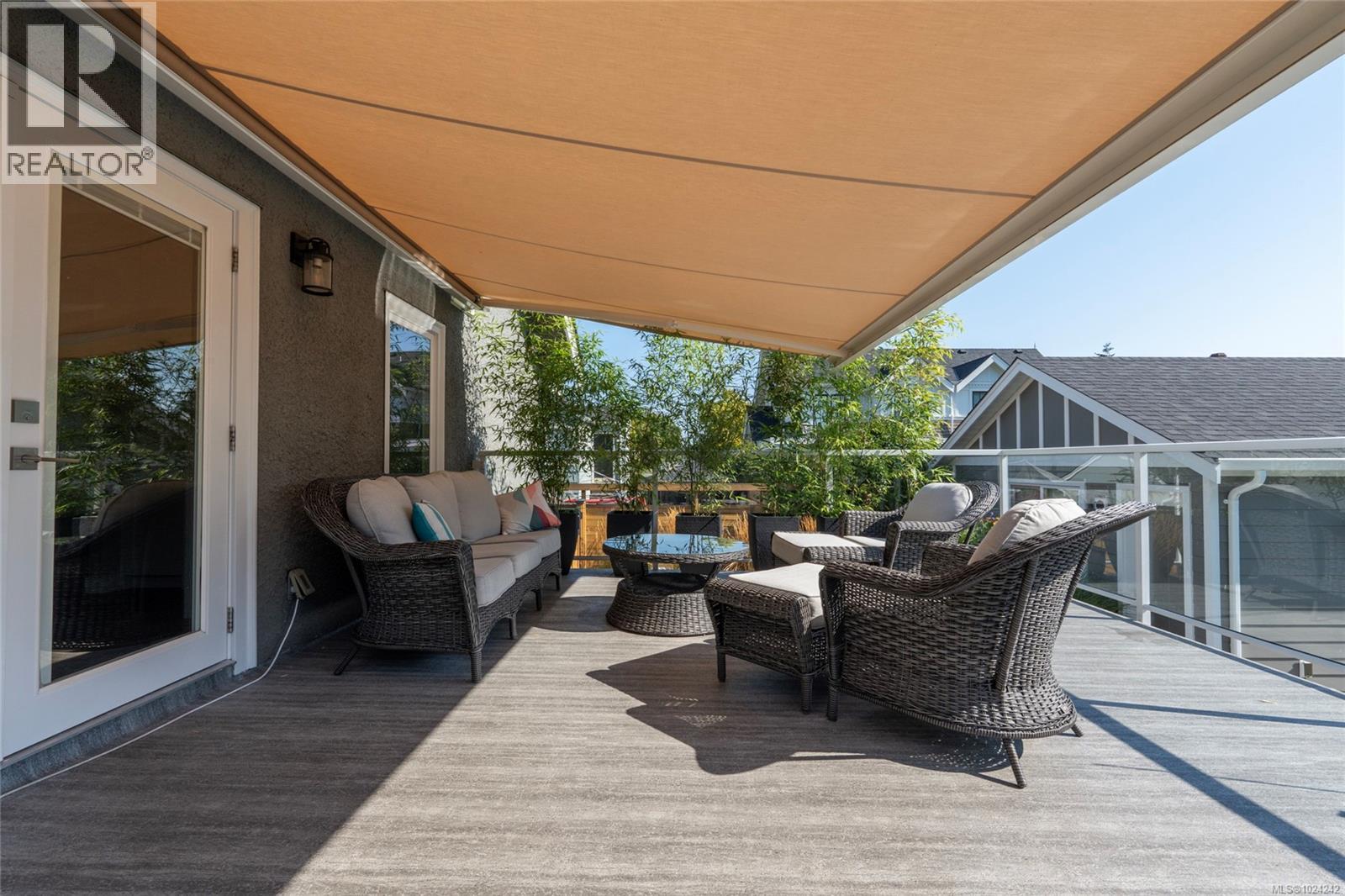  2051 Hampshire Road, Oak Bay