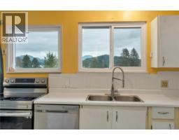431 Macmillan Dr, Sayward, BC V0P1R0 Photo 13