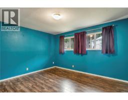 431 Macmillan Dr, Sayward, BC V0P1R0 Photo 14