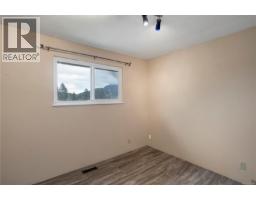 431 Macmillan Dr, Sayward, BC V0P1R0 Photo 17