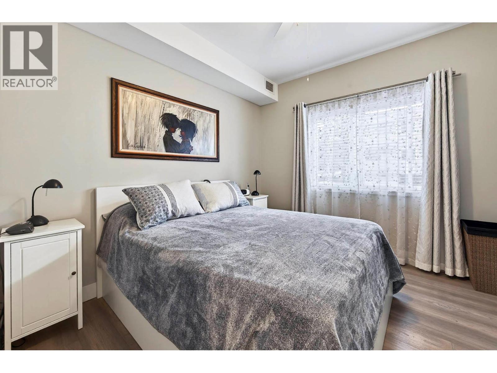 #207 777 BATTLE STREET - 26