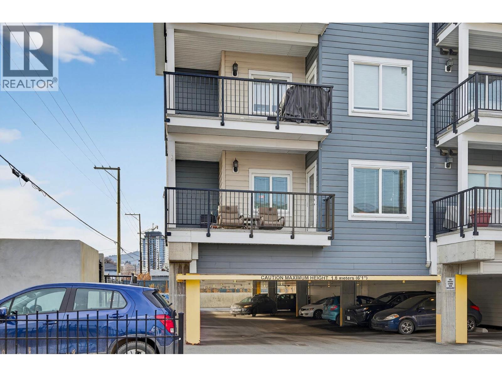 #207 777 BATTLE STREET - Image 3