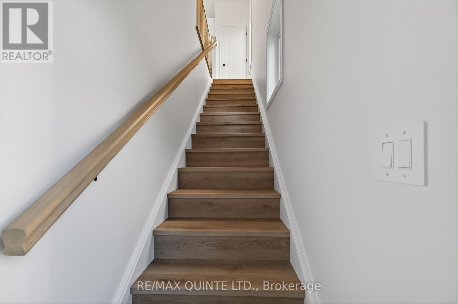 77B ATHABASKA DRIVE - Photo 3 of 14, Belleville (Thurlow Ward), Ontario