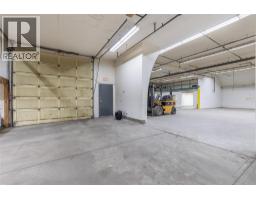6248 Pleasant Valley Road, Vernon, BC V1B3R3 Photo 9