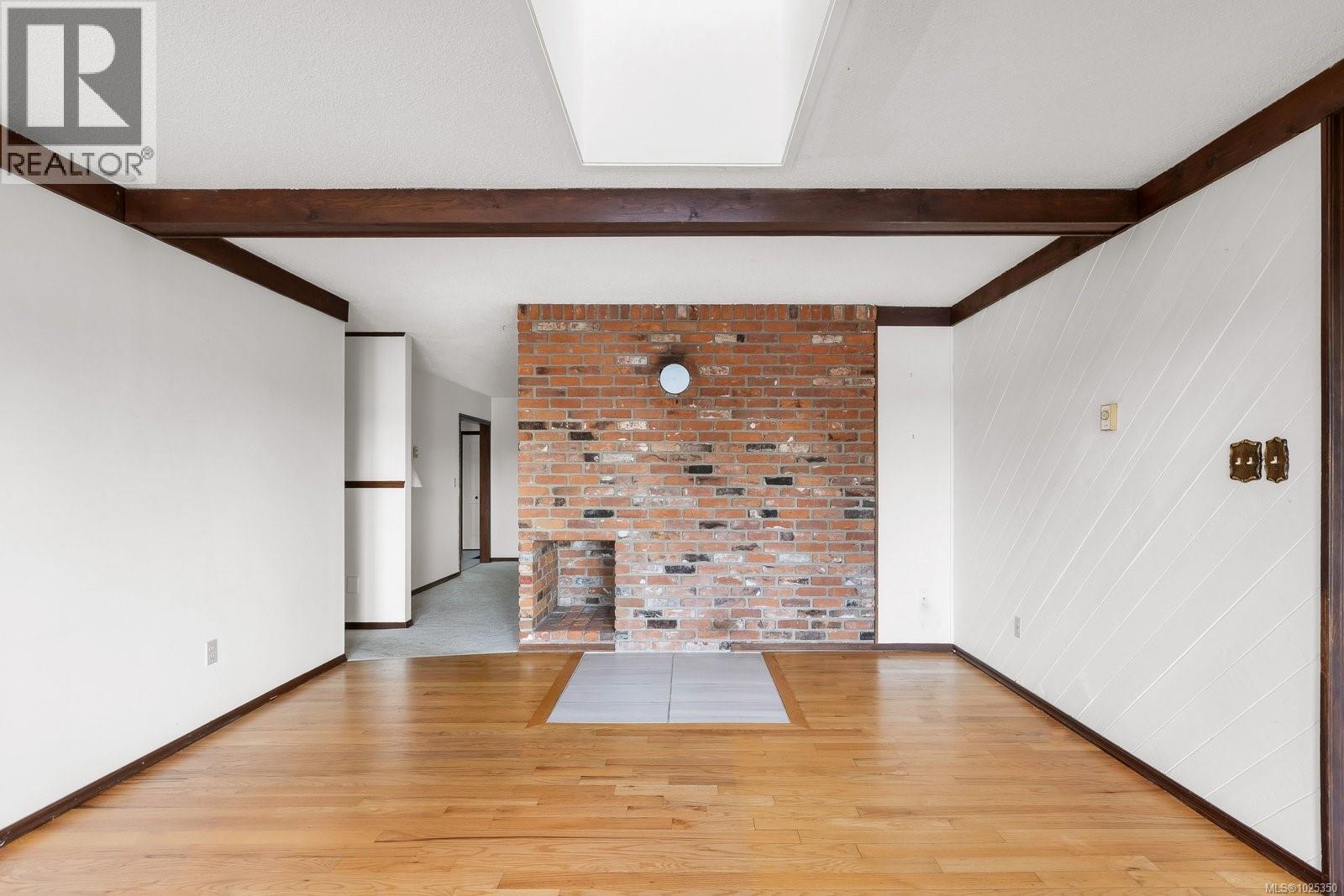 1678 LANDS END RD - 9