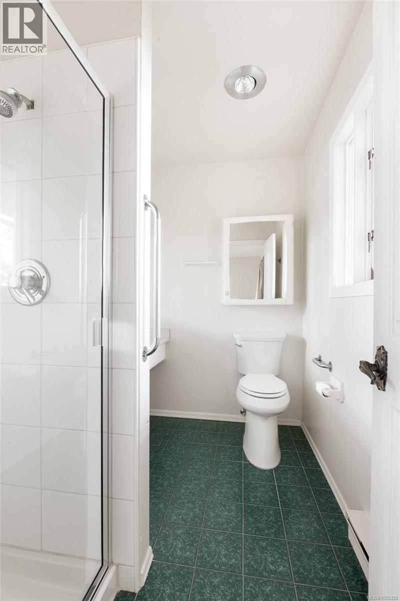 1678 LANDS END RD - 19