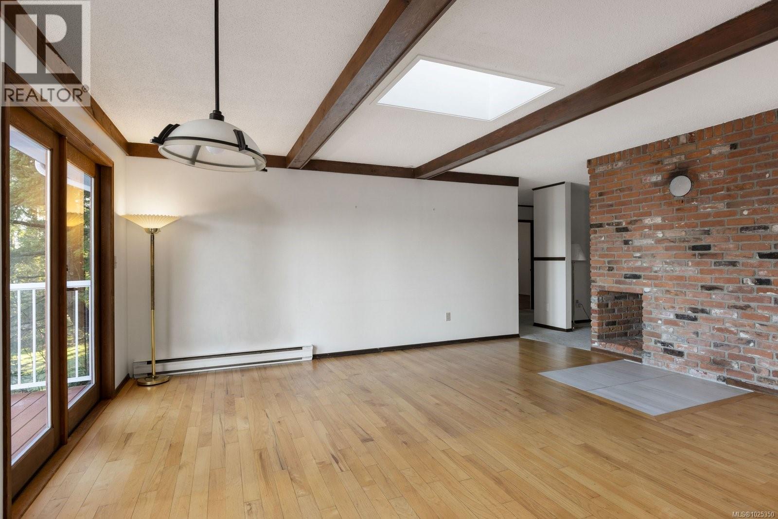 1678 LANDS END RD - 8