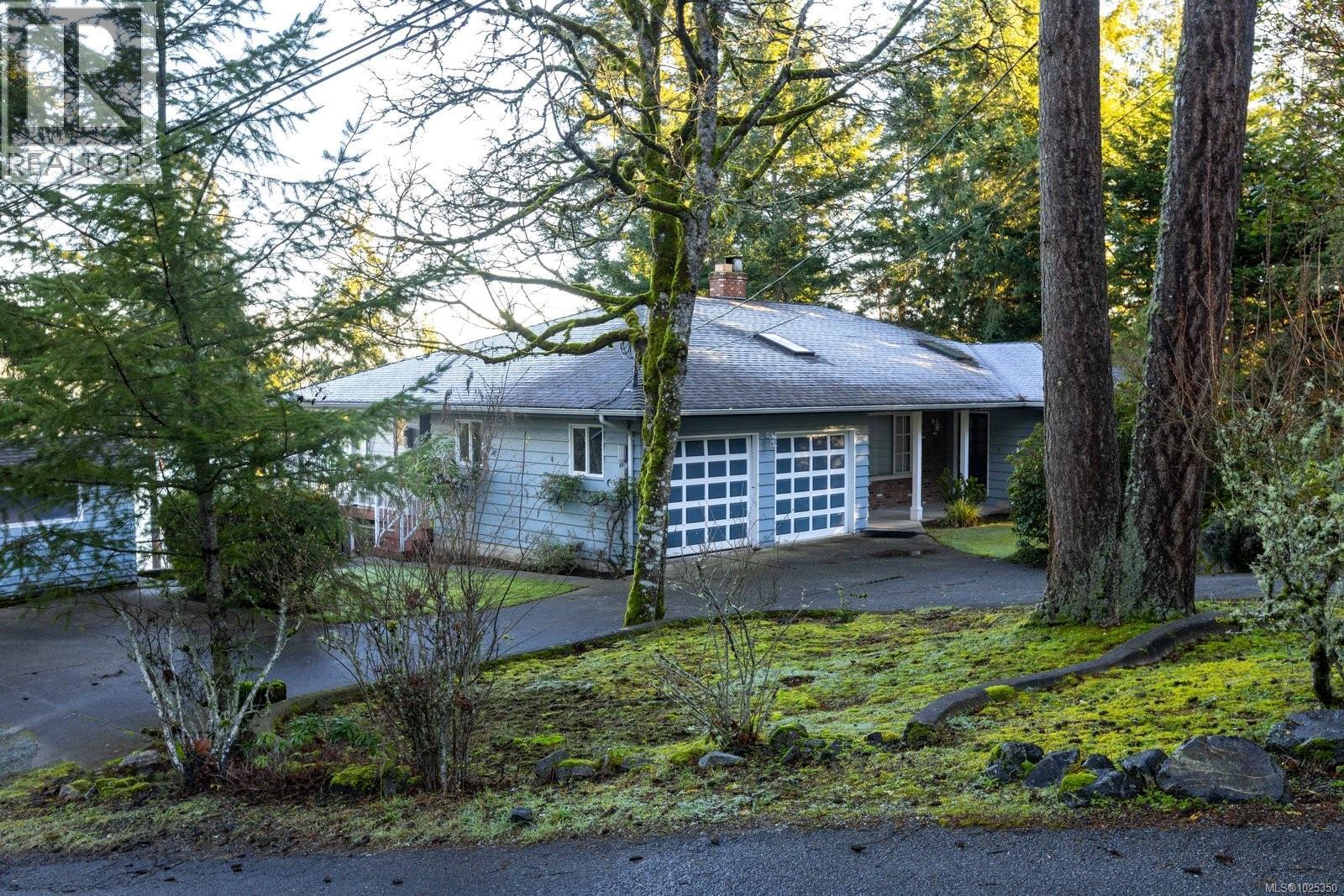 1678 LANDS END RD - 32