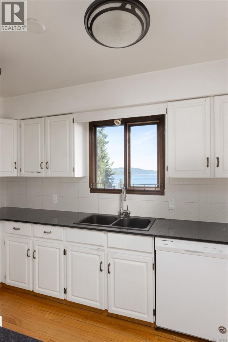 1678 LANDS END RD - 14