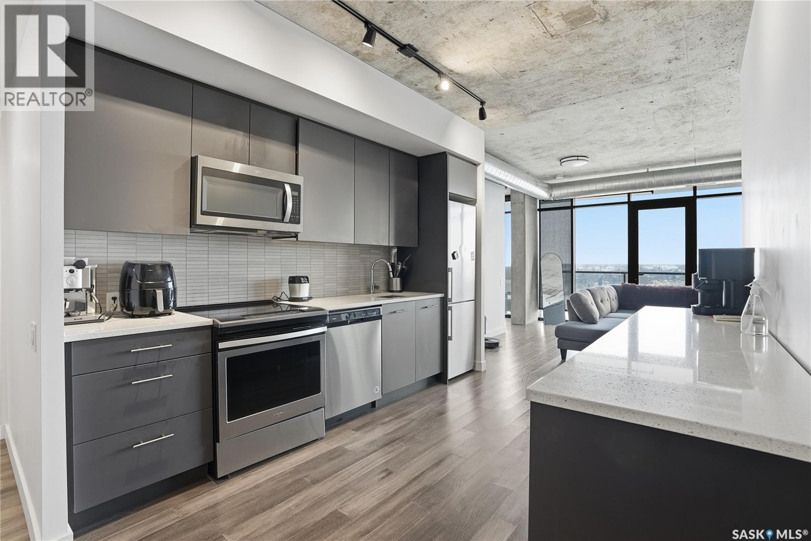 #1302 490 2ND AVENUE S - 5