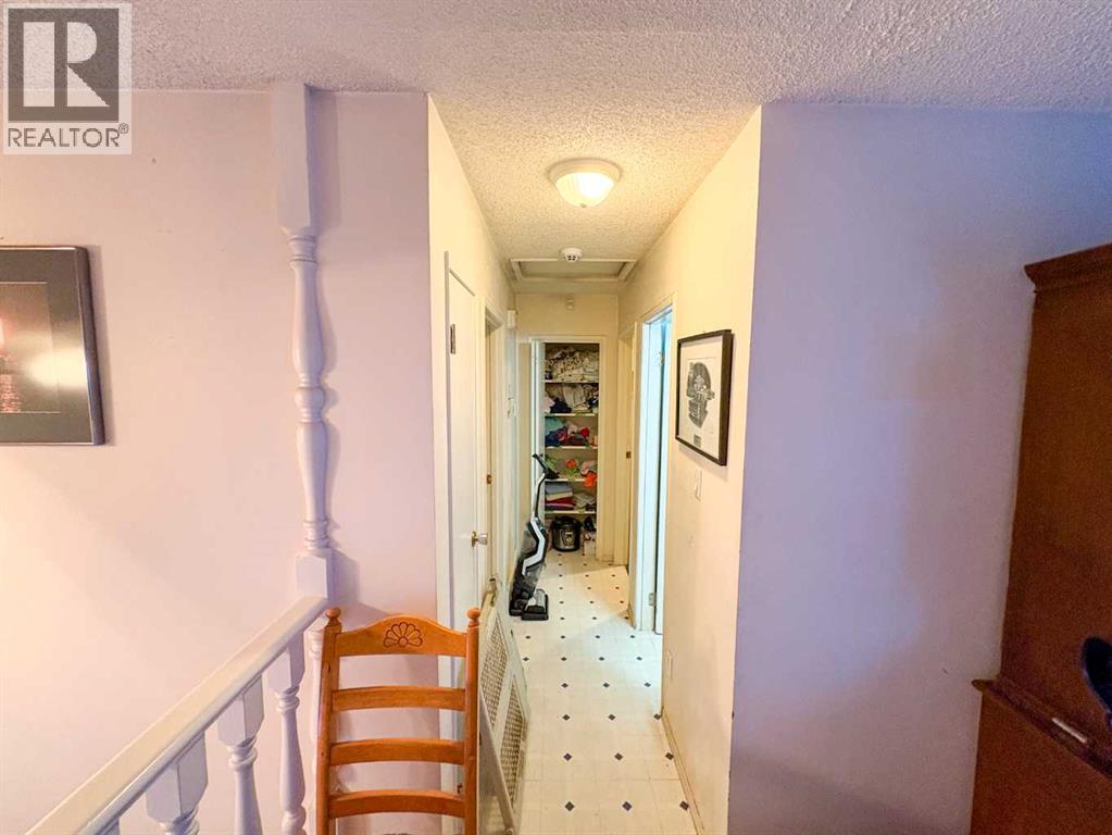 Single Family House Bi-level for Sale in  A Avenue Mountview Grande Prairie 