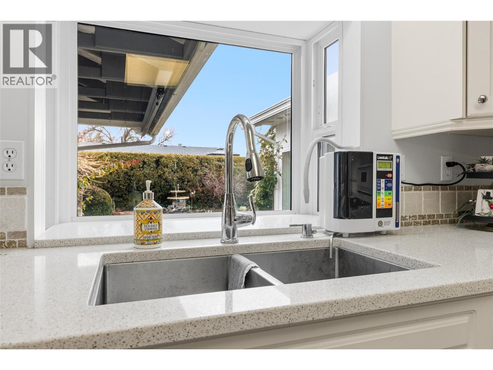  695 Moraine Court, Kelowna