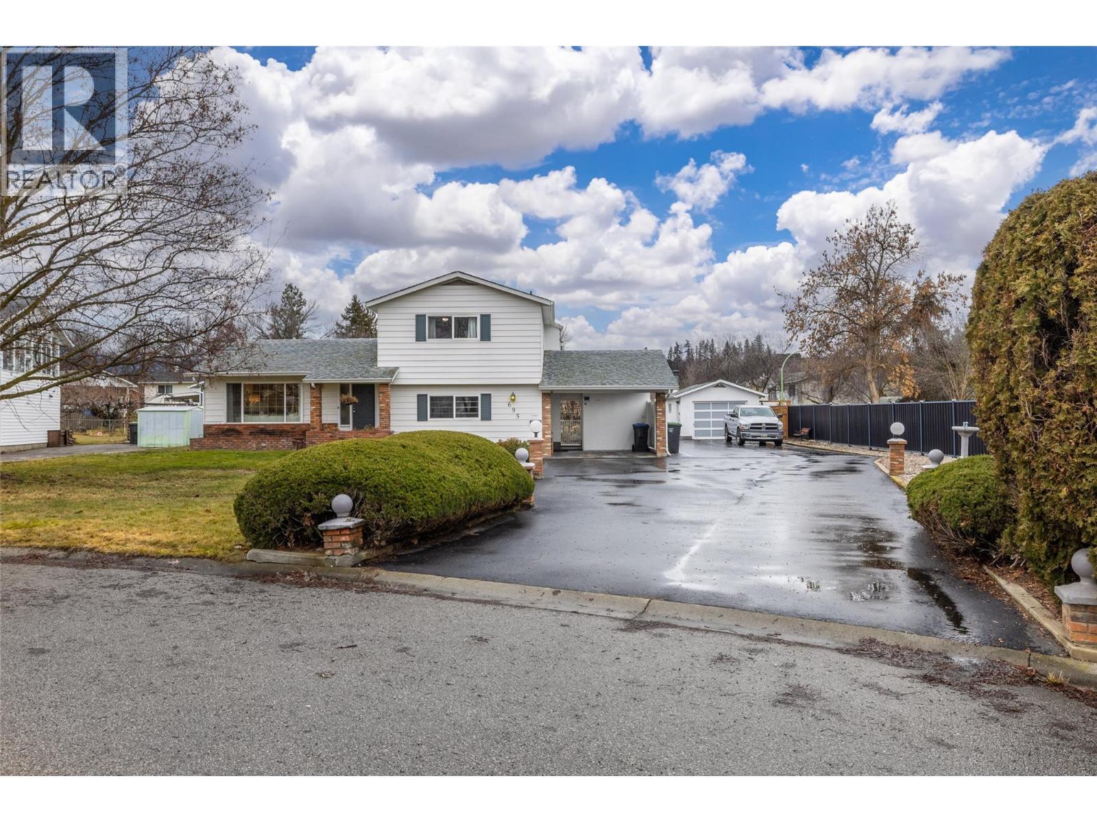  695 Moraine Court, Kelowna