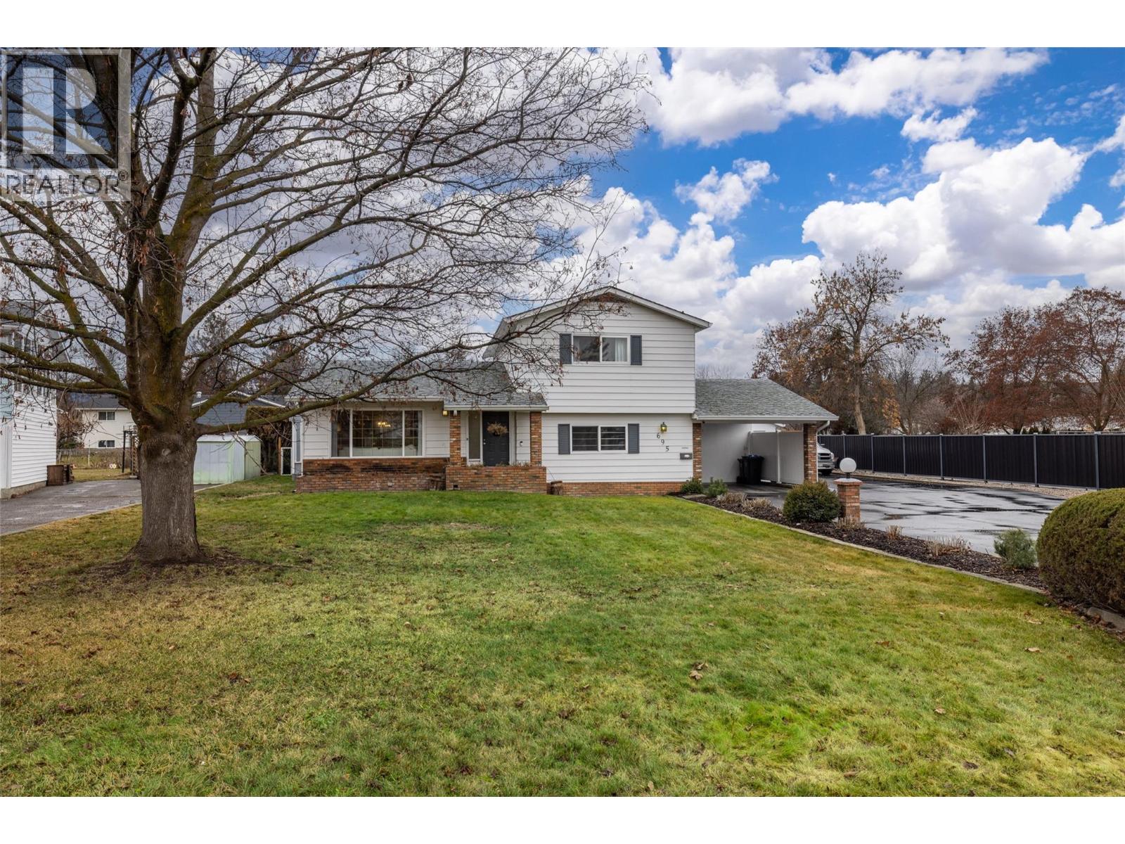  695 Moraine Court, Kelowna