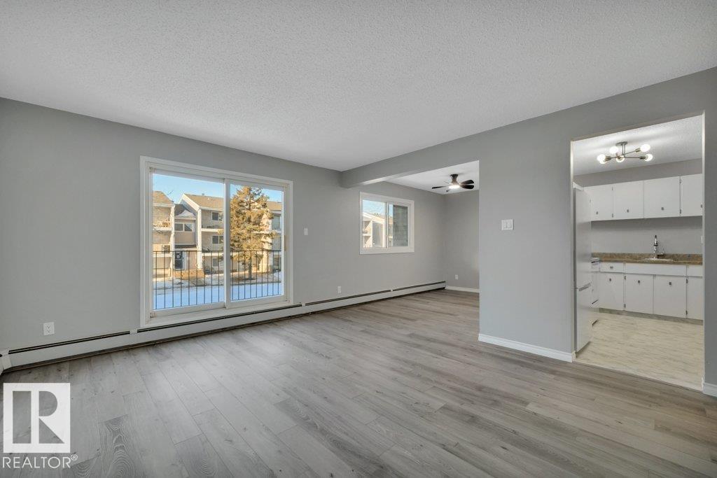 #3 7404 38 AV NW - 13