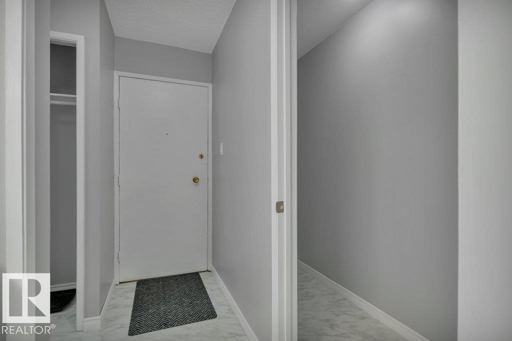 #3 7404 38 AV NW - 7