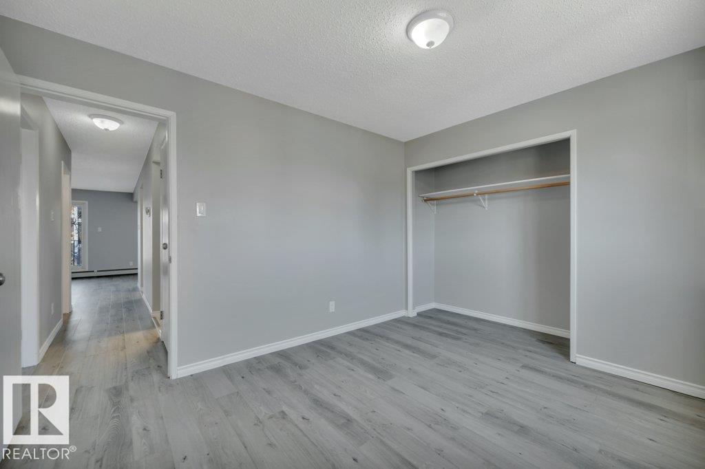 #3 7404 38 AV NW - 25