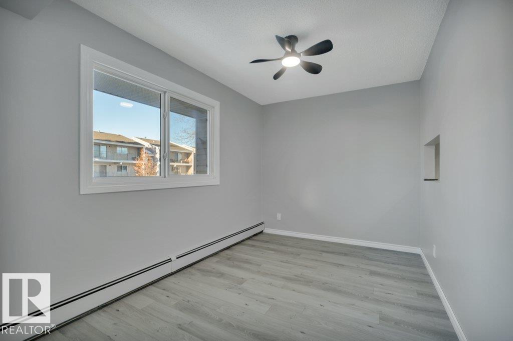 #3 7404 38 AV NW - 17