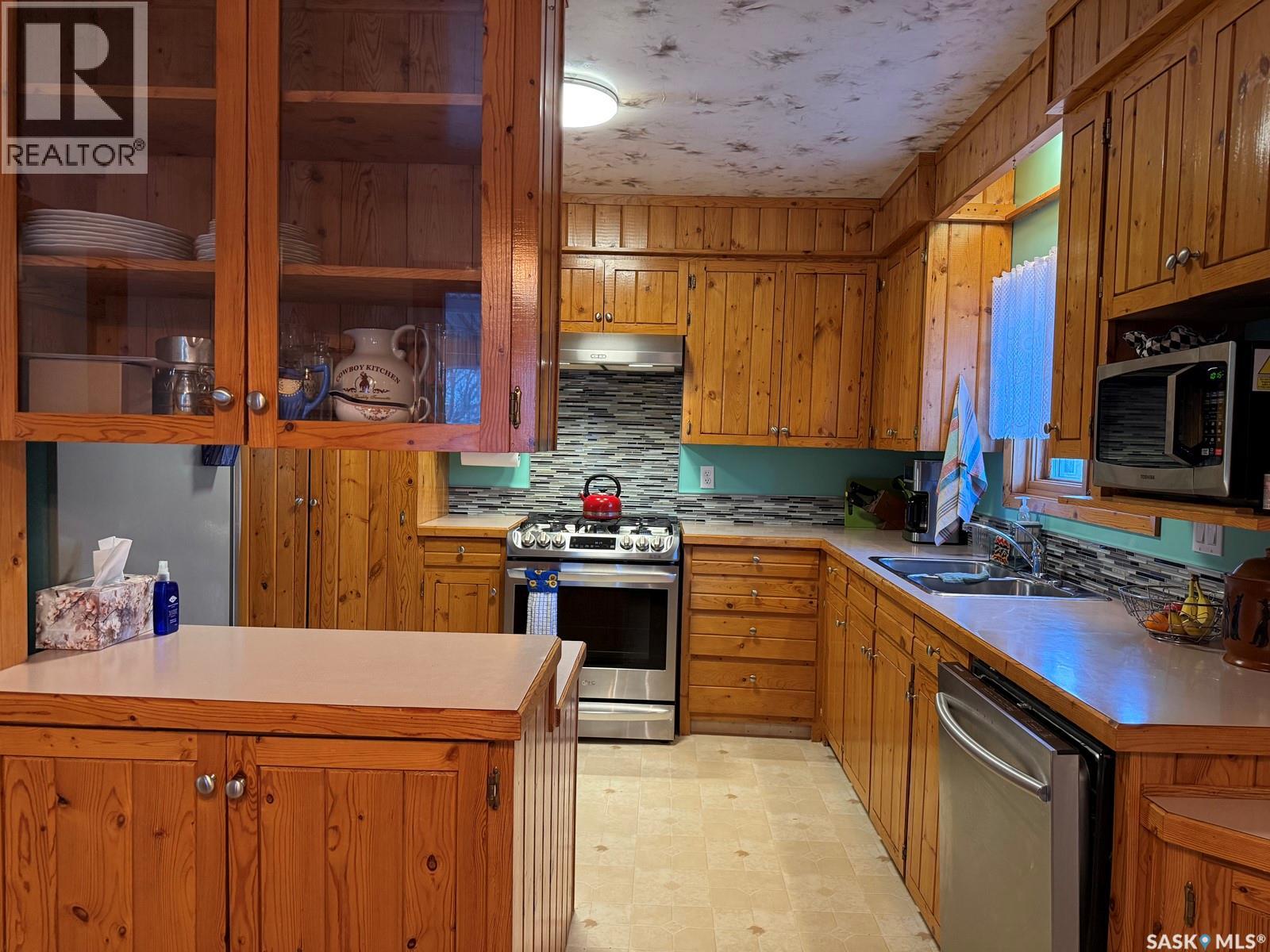 801 2nd AVENUE W - Photo 5 of 25, Meadow Lake, Saskatchewan