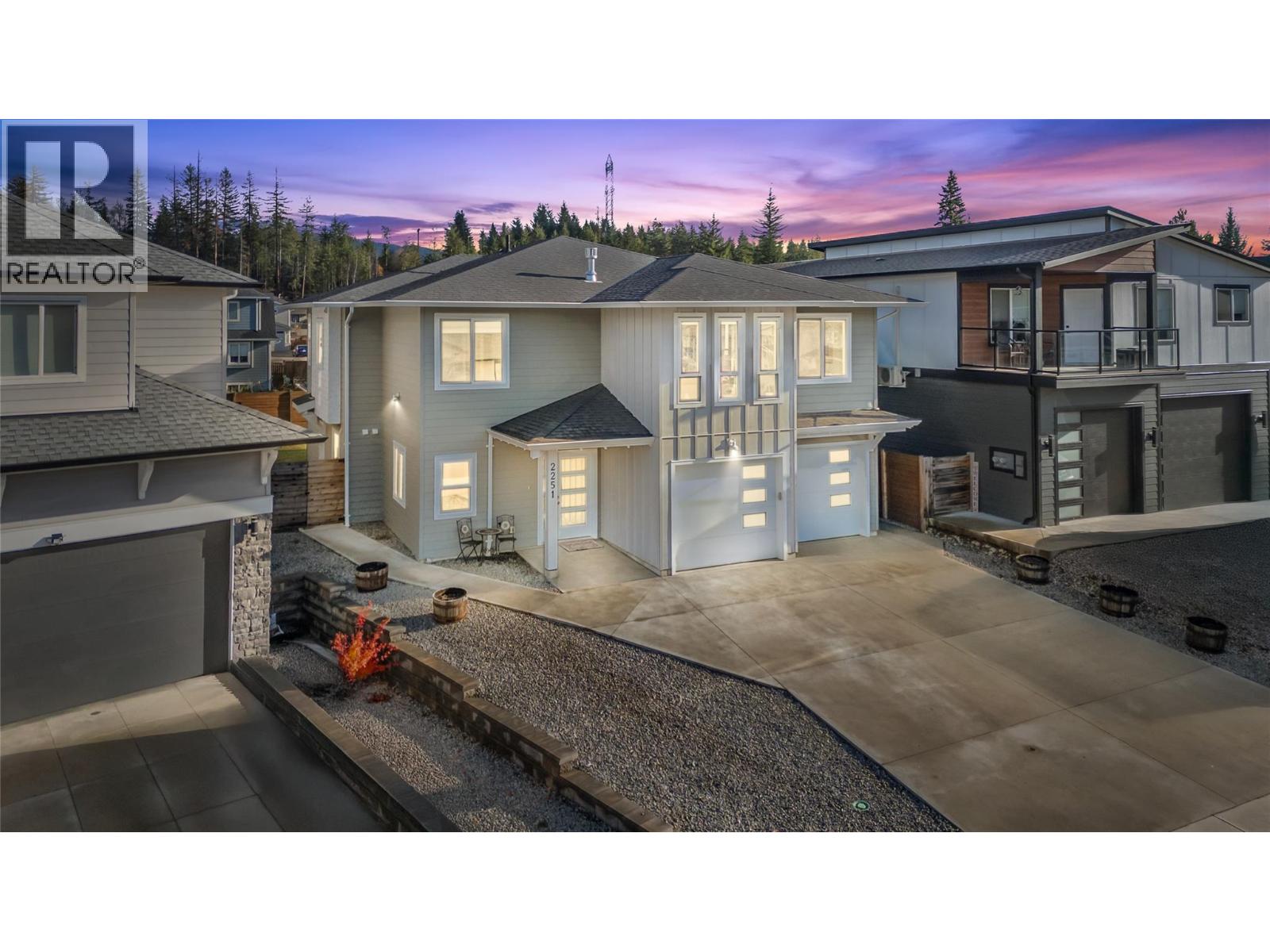  2251 14 Avenue Southeast, Salmon Arm