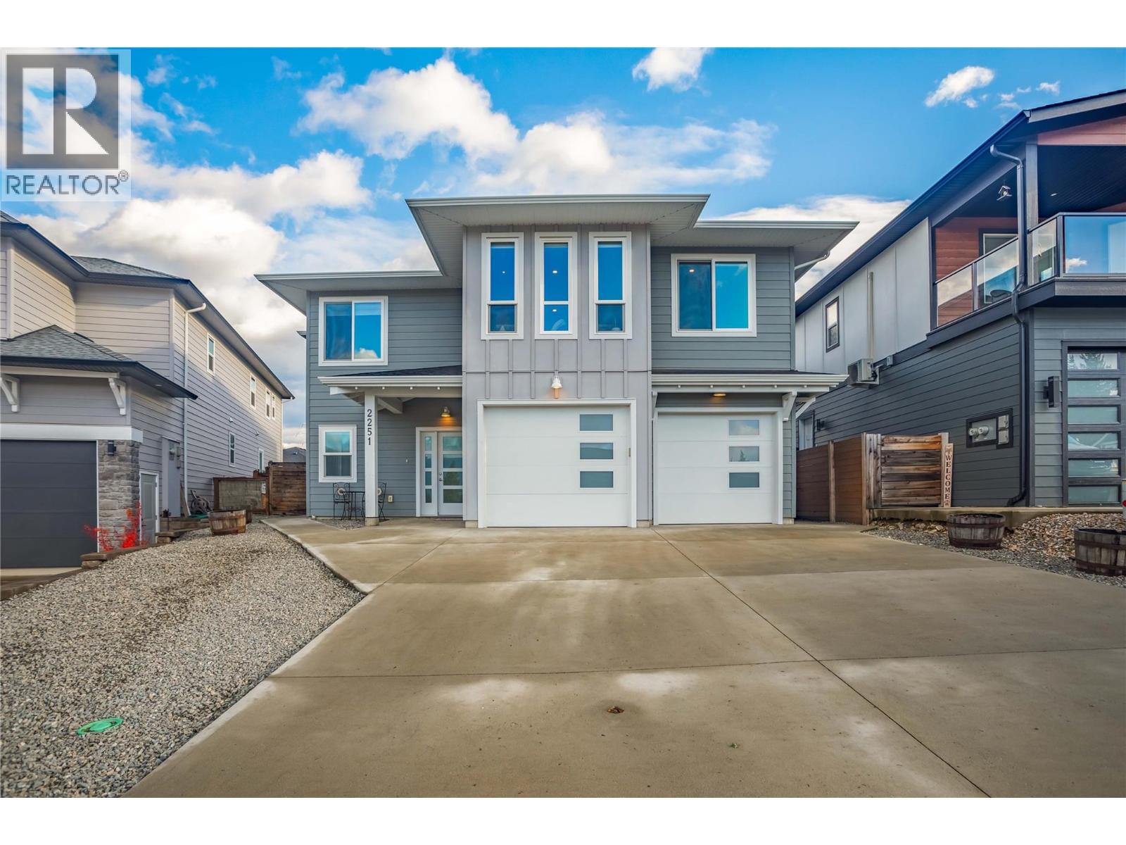  2251 14 Avenue Southeast, Salmon Arm