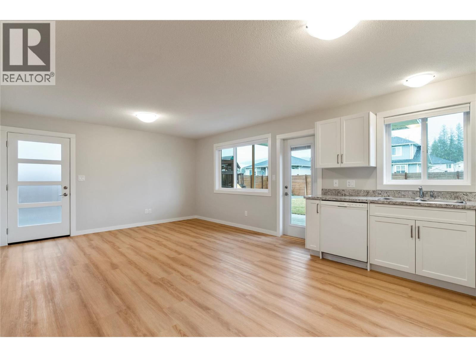  2251 14 Avenue Southeast, Salmon Arm