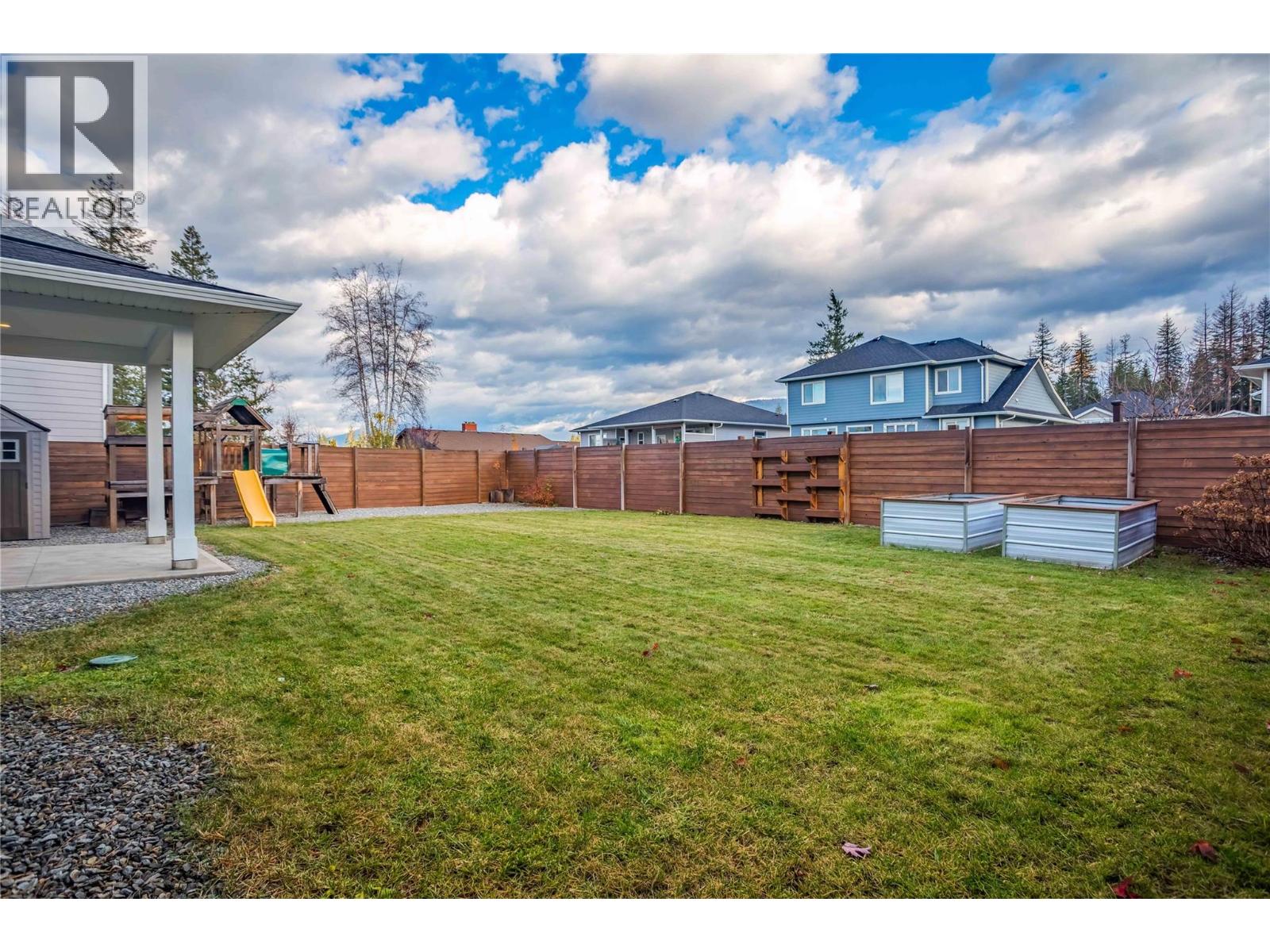 2251 14 Avenue Southeast, Salmon Arm