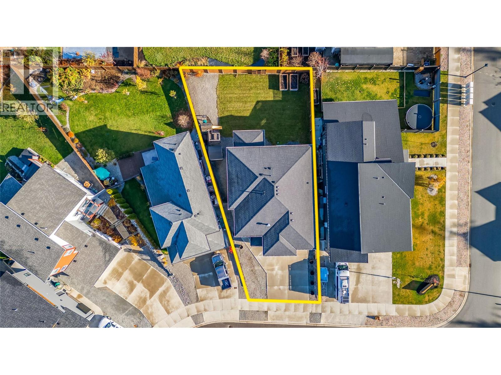  2251 14 Avenue Southeast, Salmon Arm