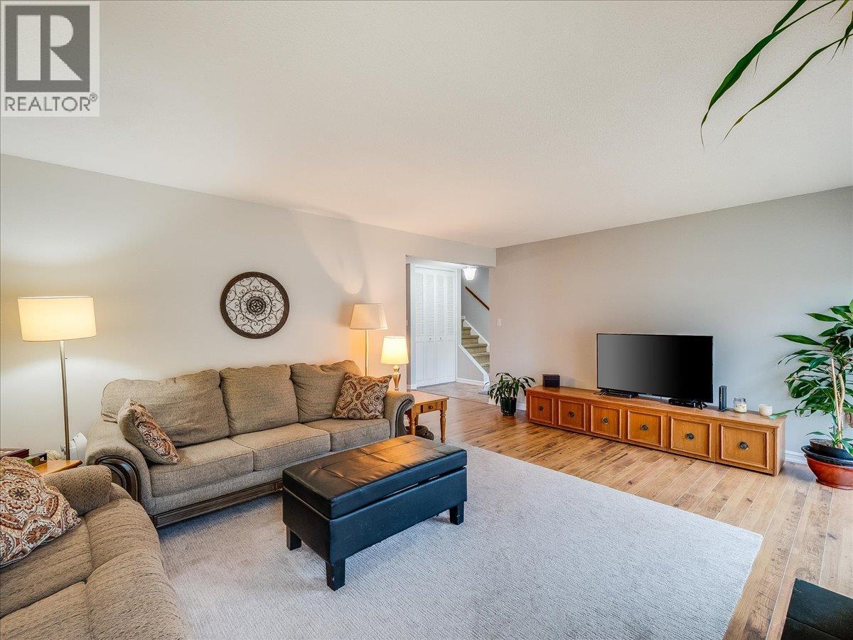 3866 CARNATION Drive, Trail