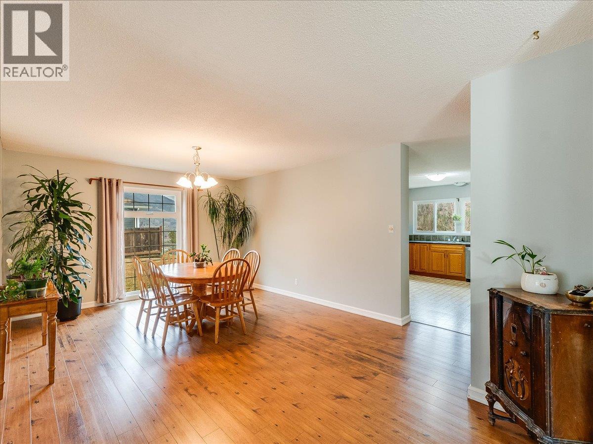 3866 CARNATION Drive, Trail