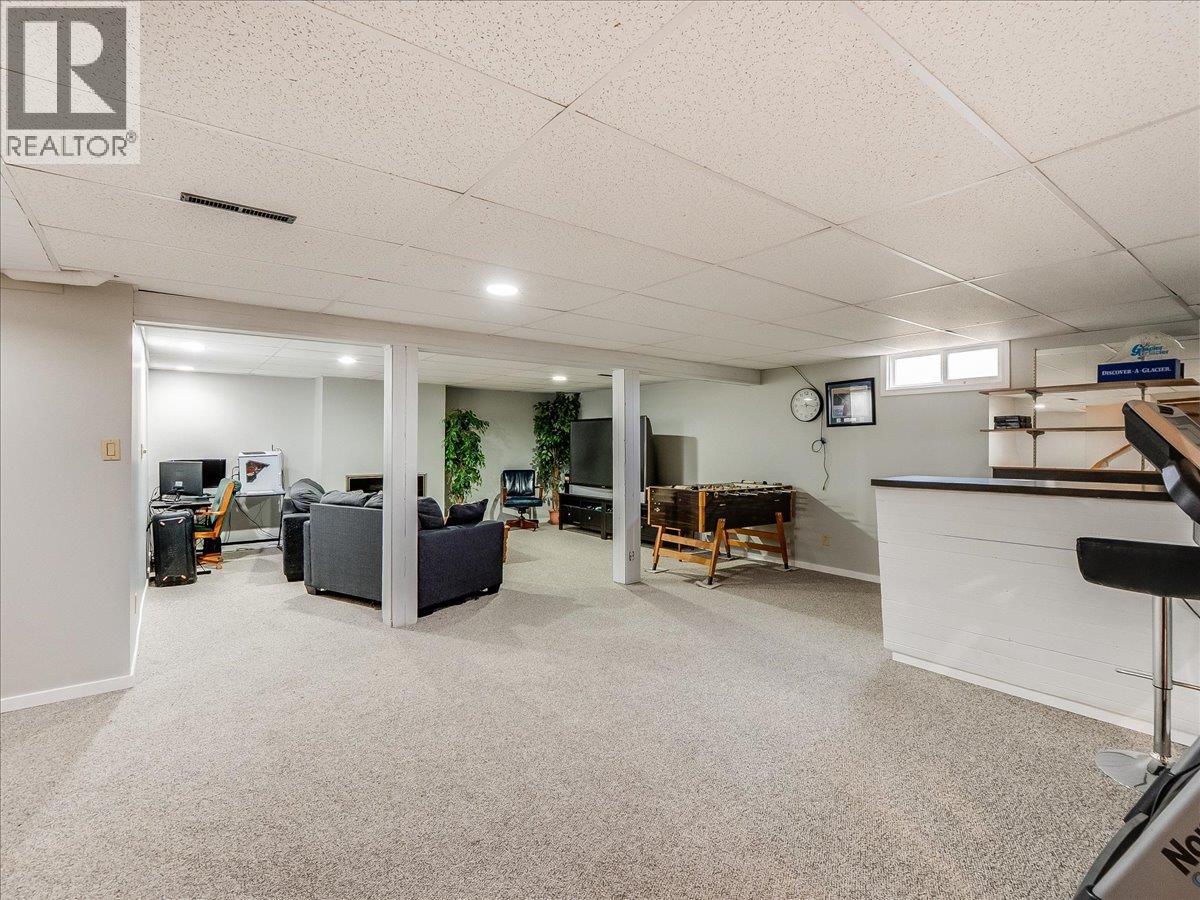 3866 CARNATION Drive, Trail